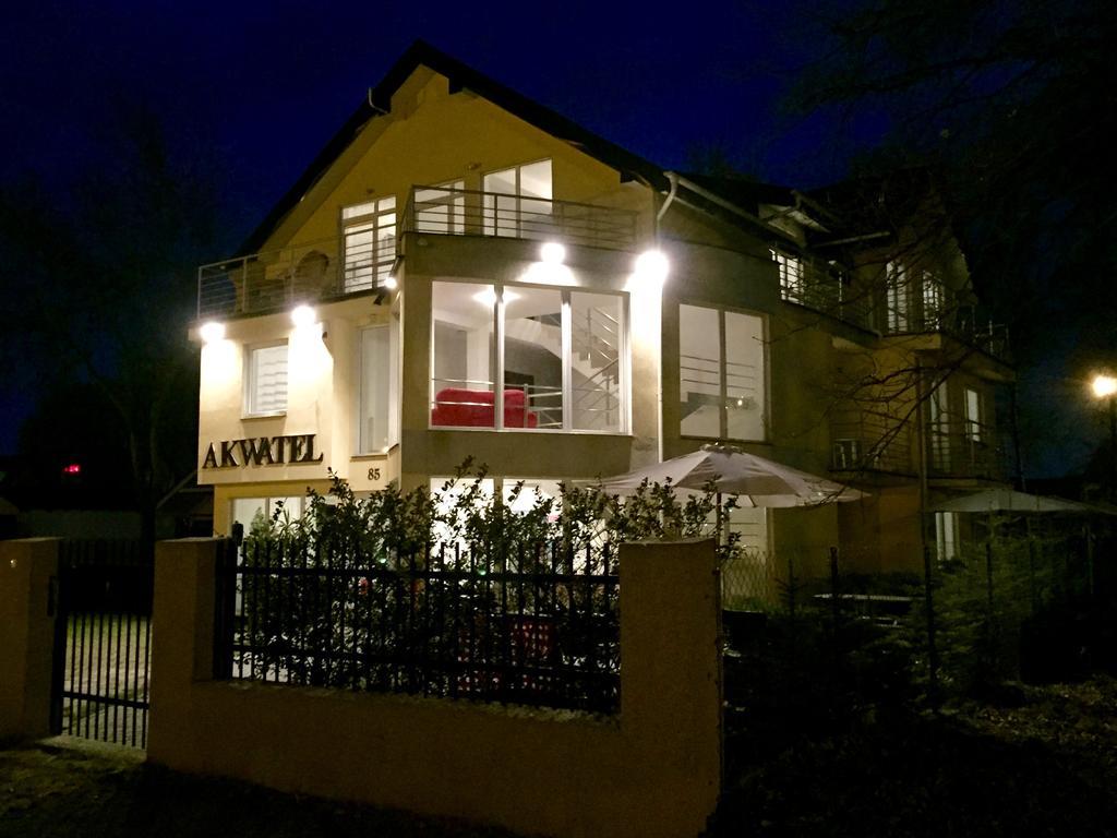 Pokoje Goscinne Akwatel Jastarnia Exteriör bild